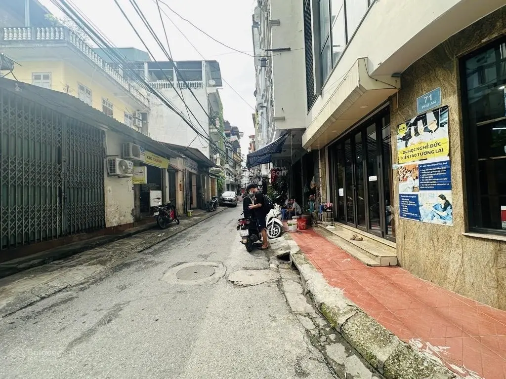 Bán CCMN 9 tầng Nguyễn Chí Thanh, 15 phòng, thang máy, 2 mặt ngõ, ô tô đỗ cửa, kinh doanh tốt