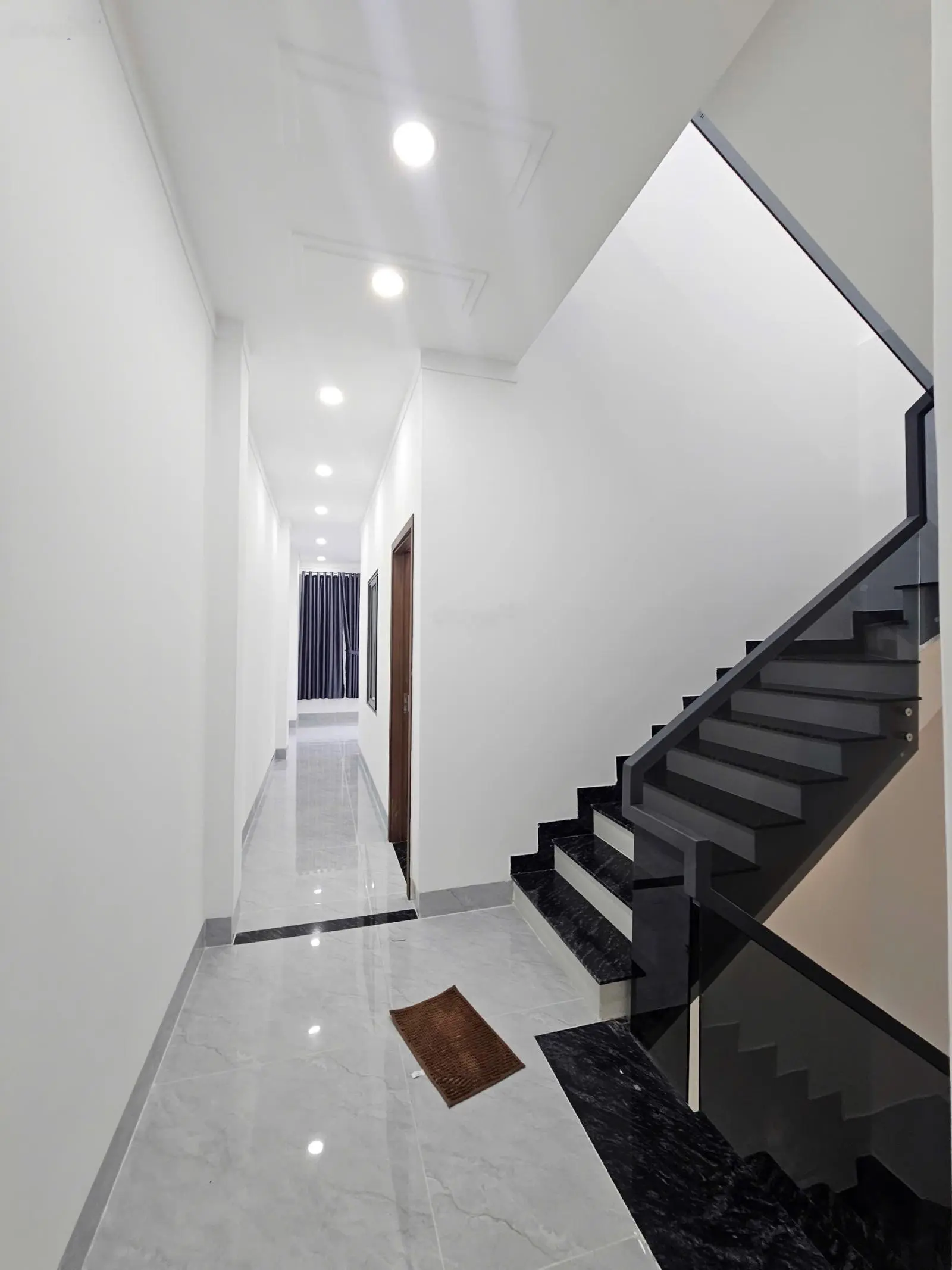 Nhà gần Sài Gòn: 4tỷ800 - 72m2 nhà 1 trệt 2 lầu hoàn công KDC đẹp cạnh KCN Vsip 1 TP. Thuận An