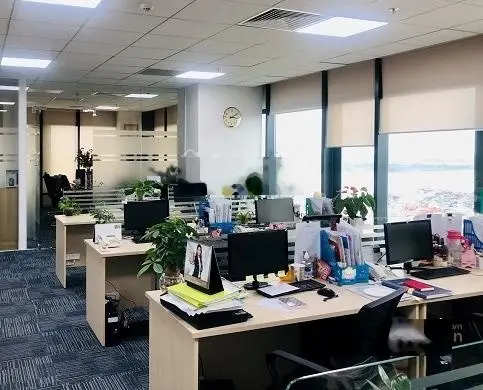 Bán tòa nhà mặt tiền Cao Thắng, Quận 10. (20x15m) - Hầm 7 tầng - HĐT 180tr/th - chỉ 68 tỷ TL