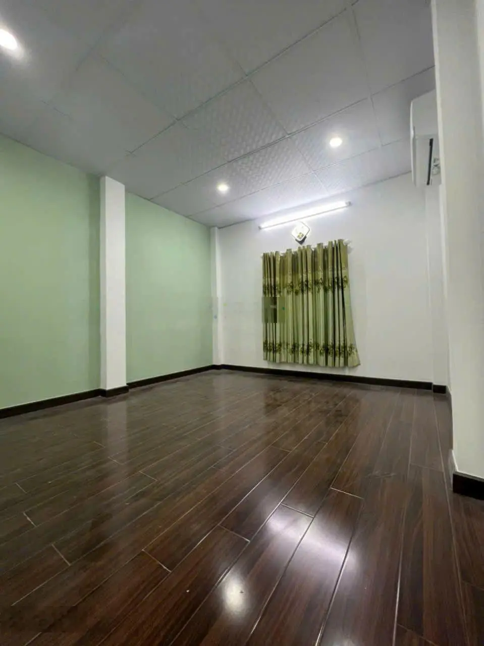 Bán nhà hẻm 1865 Huỳnh Tấn Phát. Sổ riêng. Vay bank ok. Giá 2.05 tỷ