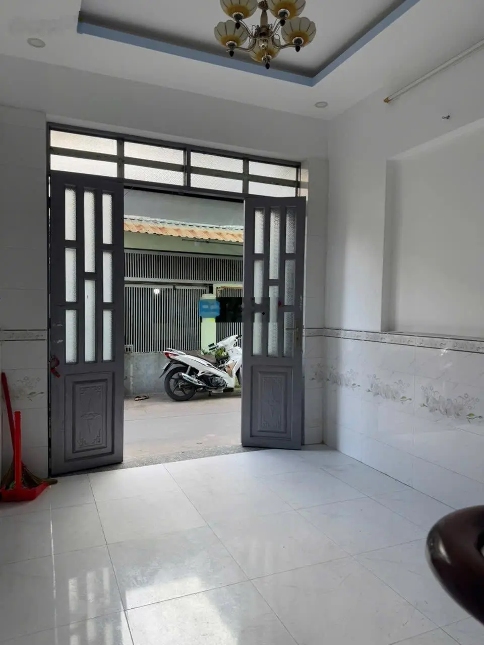 Nhà sổ hồng riêng Quận 12 giá chỉ hơn 2tỷ chút xíu