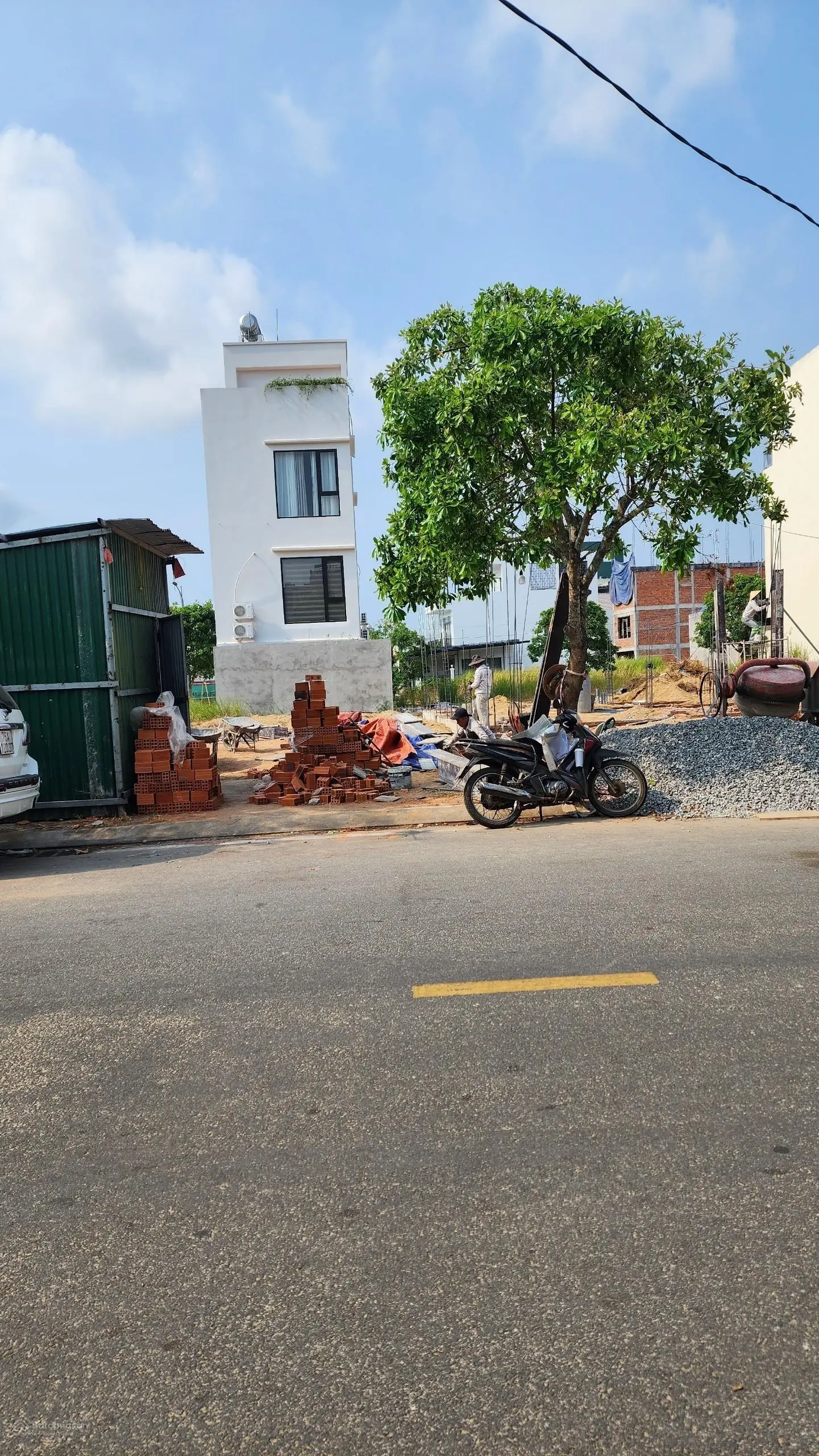 Bán đất mặt tiền Lạc Long Quân KDC Bàu Cả tttp Quảng Ngãi