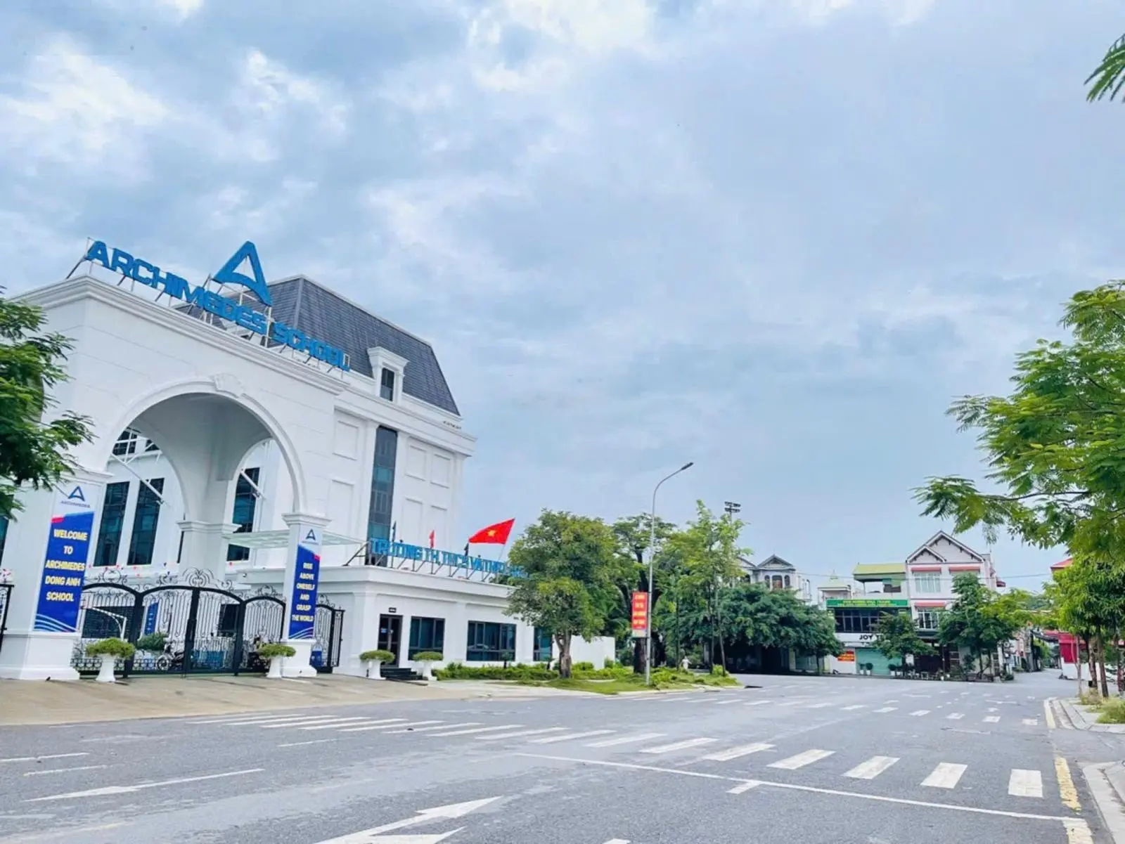 Chính chủ bán 195m2 MT 14m tại Cổ Dương, Tiên Dương. Gần chợ Cổ Dương, cách trường Achimedes 500m