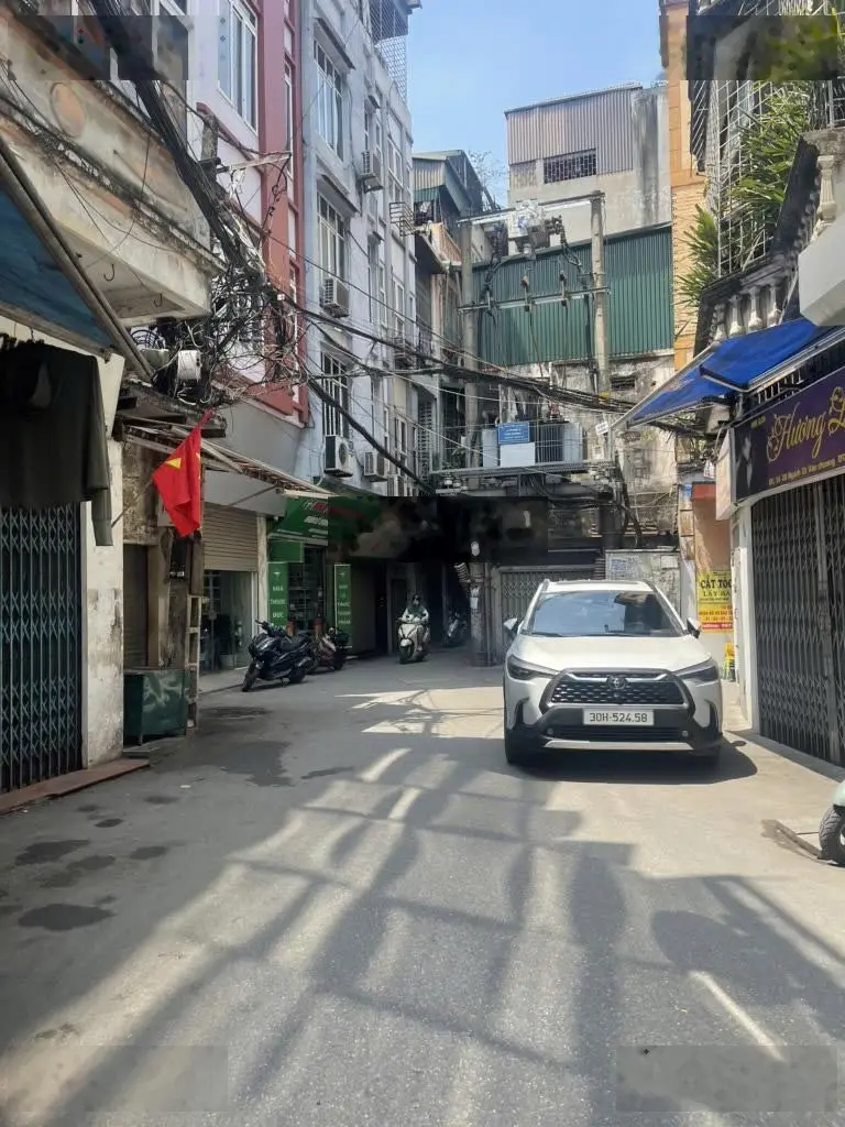 Siêu phẩm Văn Chương, kinh doanh, ô tô tránh 20m, thang máy, hai thoáng DT: 24.8/26m2, 5T, 7.93 tỷ