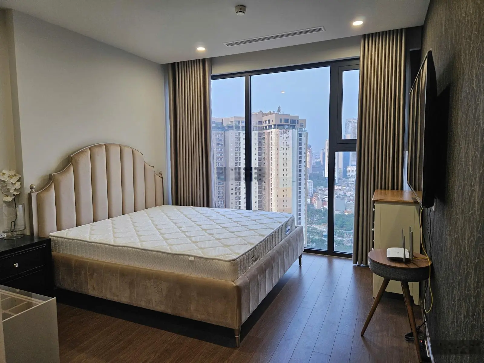 Bán căn hộ cao cấp 88m2 thiết kế 2 ngủtại the matrix one. căn hộ tầng trung, siêu siêu hiếm.