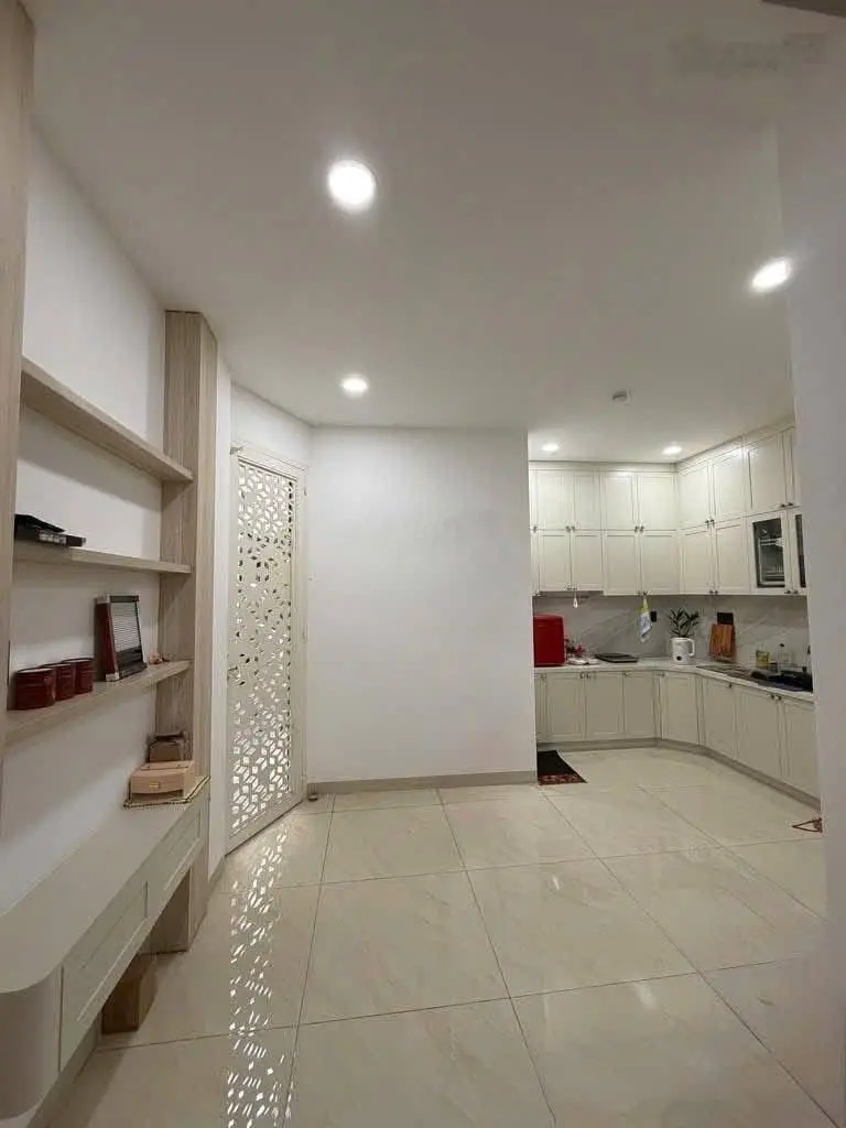 Bán nhà đường Trương Hoàng Thanh, Tân Bình - cách ngã tư Bảy Hiền chỉ vài phút - 48m2 chỉ 2ty660