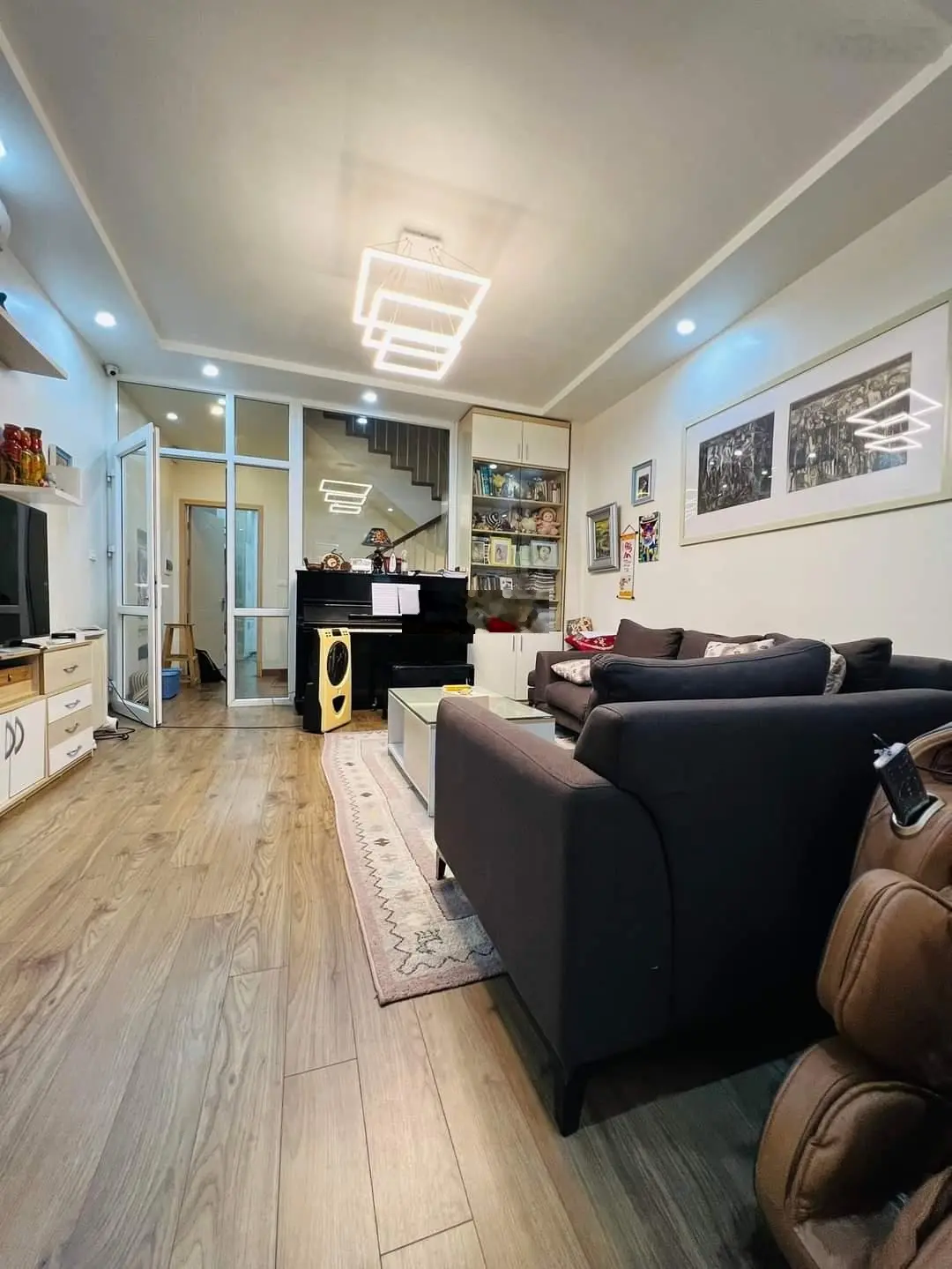 Phân lô Yên Lạc 56m2 5 tầng, mặt tiền 4,6m. Ô tô gần nhà