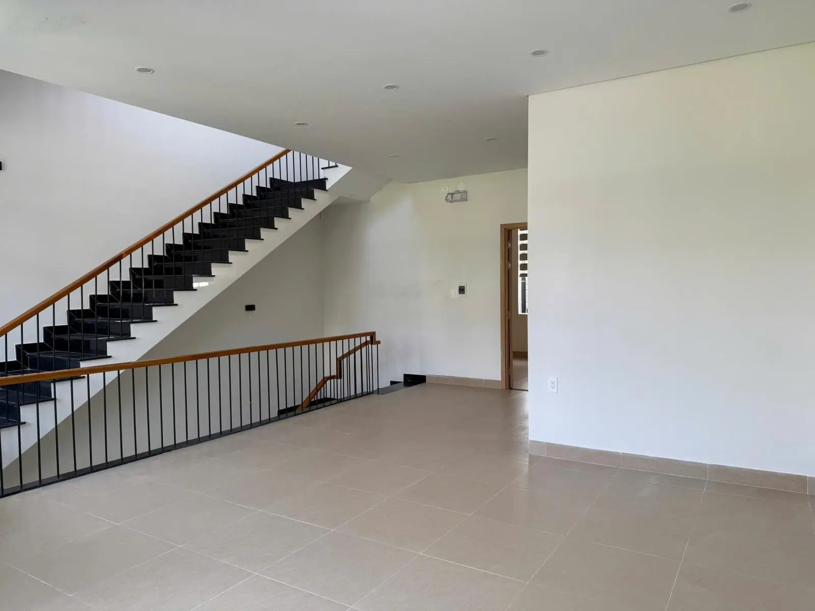 Bán nhà 4 tầng full nội thất KĐT An Cựu City - Huế 126m2 chỉ 6,8 tỷ