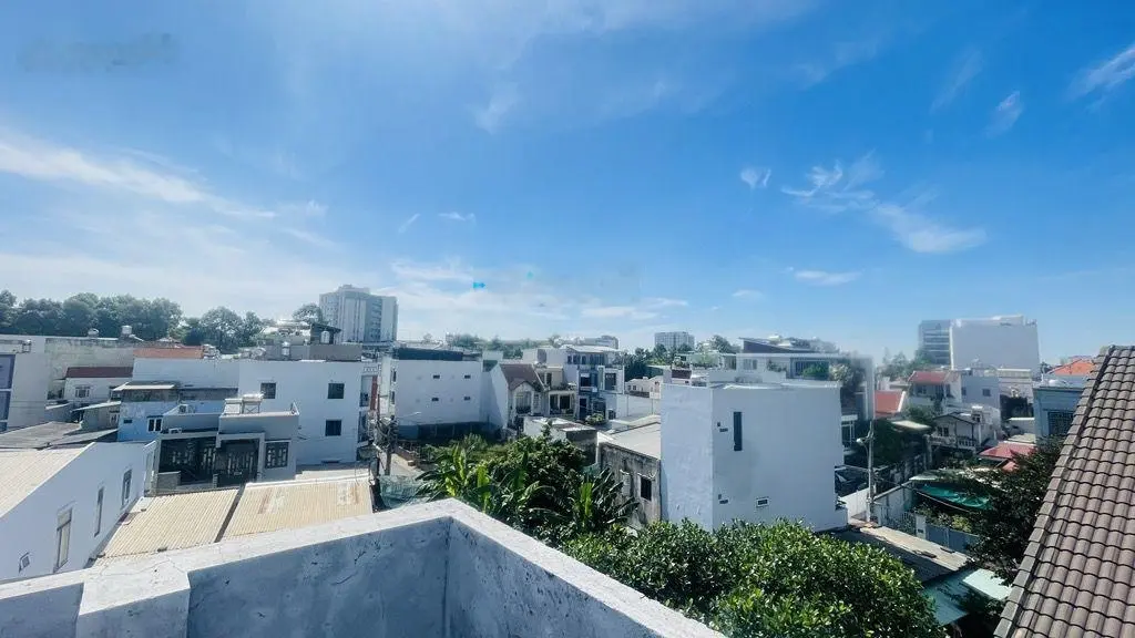 Bán nhà 4 tầng linh trung - hoàng diệu 2 - nội thất cao cấp - đường xe hơi vào nha - nhĩnh 6 tỷ