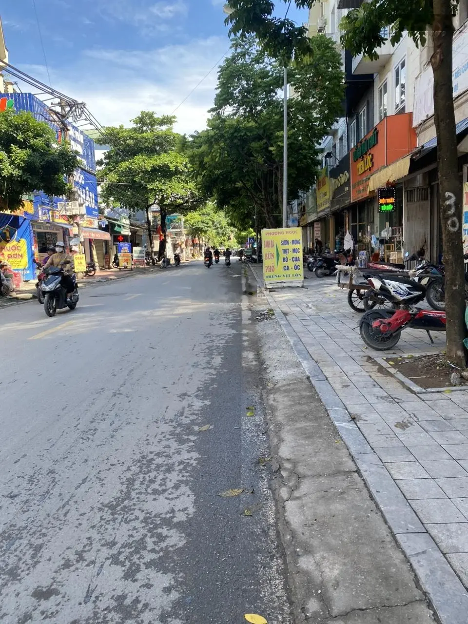 Nhà mới trục chính Yên Lộ - Yên Nghĩa - ô tô vào nhà - kinh doanh - tặng full nội thất giá trị