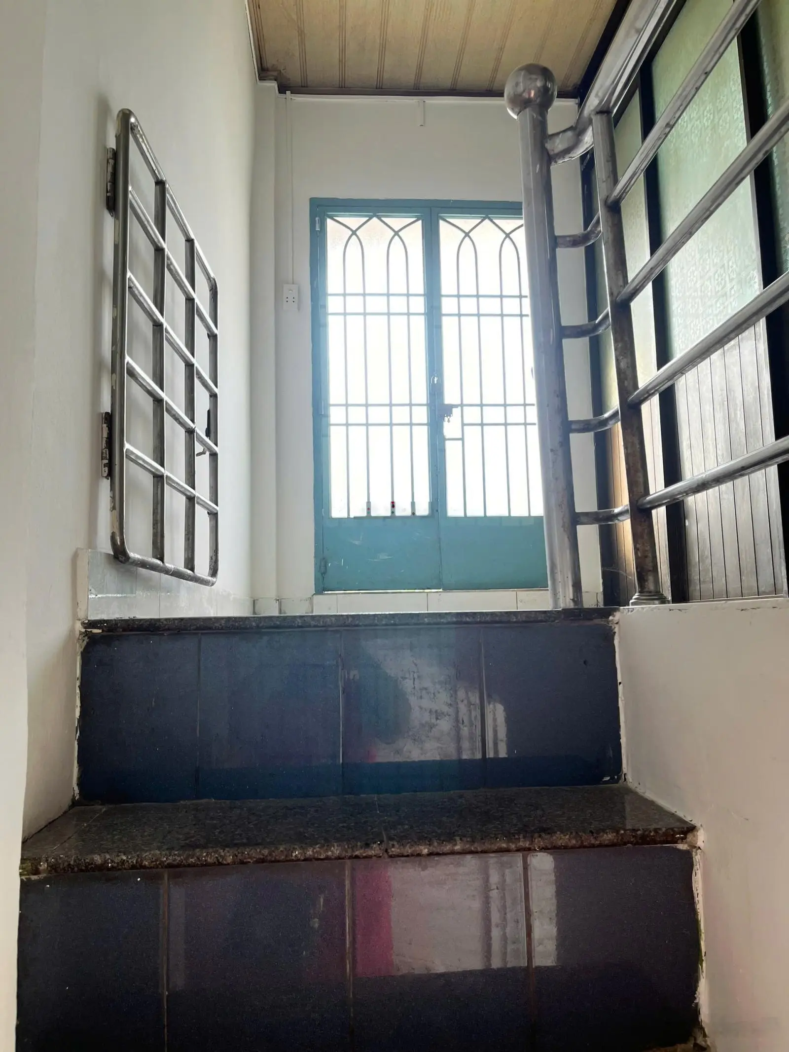 Nhà Mặt tiền Khu kinh doanh Chợ Phạm Thế Hiển, P4, Q8. Nhà 1trệt, 1lầu BTCT, Ngang 4,5m x Dài 6m.