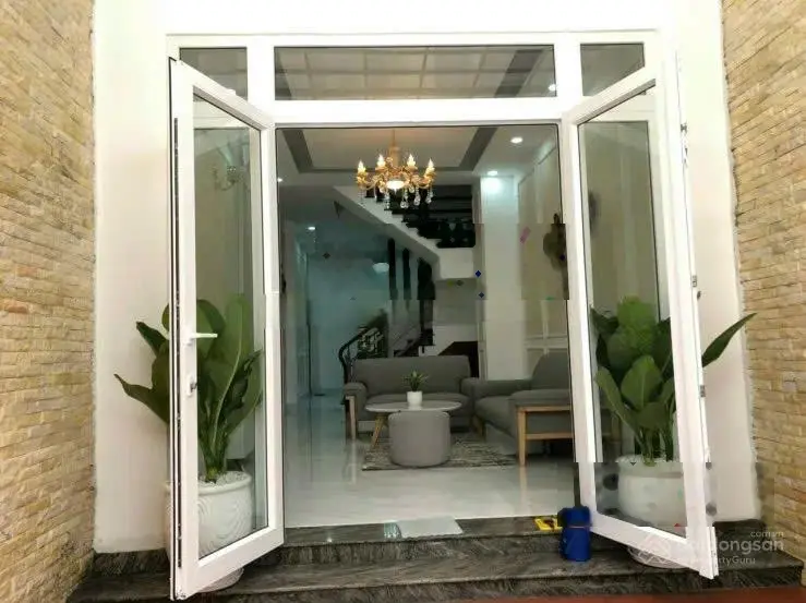 Gấp! Nhà đẹp 4 tầng 58m2 đường Bùi Thị Xuân, Quận 1. Ngay Công viên 23/9. SHR