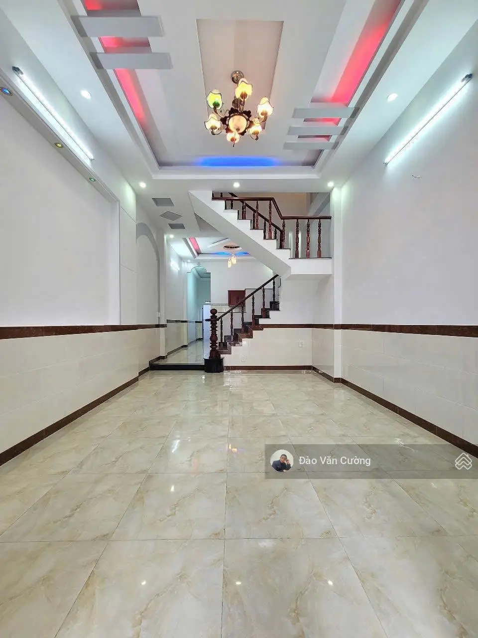 Bán nhà đường Hai Bà Trưng 4p ngủ diện tích 96m2 giá 4ty 350tr. Gần sân vận động đông hoà dĩ an