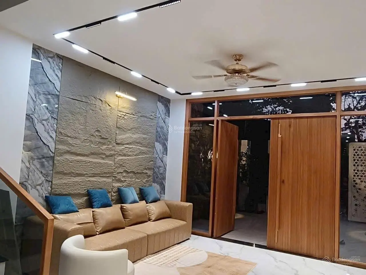 Cần bán nhà 3 tầng khu sinh thái Hoà Xuân, Cẩm Lệ, Đà Nẵng