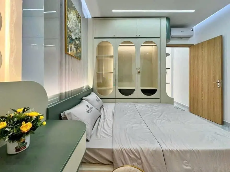 Cần bán gấp nhà Nguyễn Thái Bình, p12, Tân Bình. Giá 2,52 tỷ.SHR, pháp lí chuẩn