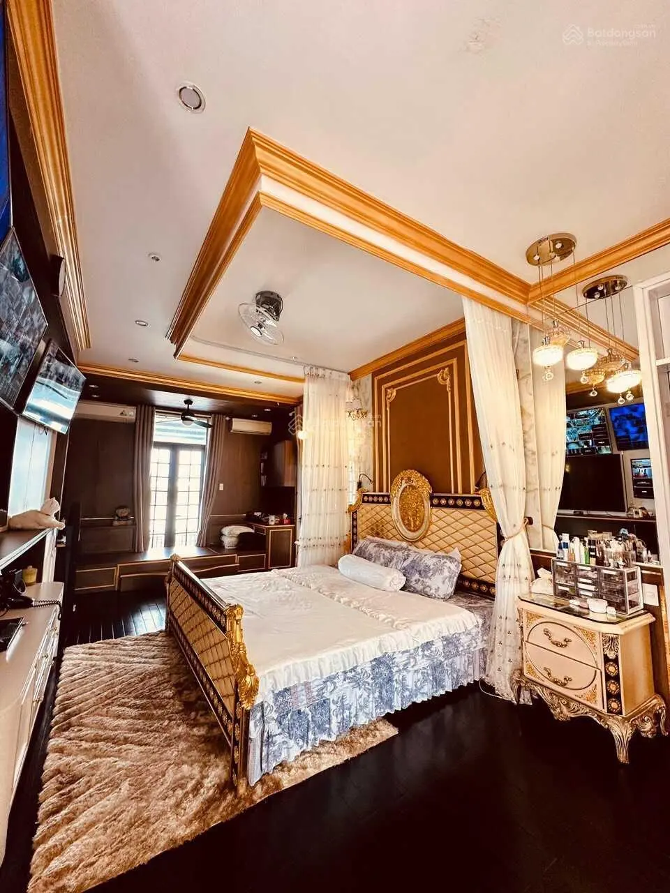 Siêu giữ tiền! Tòa CHDV MT Nguyễn Cửu Vân, Bình Thạnh, 10x22m, 7 tầng, HĐT: 176,281 tr, giá 46.8 tỷ