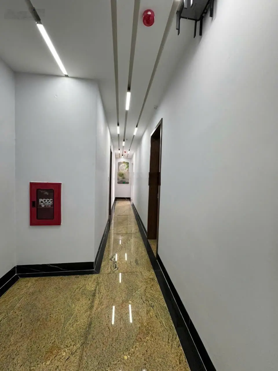 Bán nhà 4 tầng, 188m2 đất, 24 tỷ, MT Lê Văn Hiến và đường 10.5m, Ngũ Hành Sơn (Gần Minh Mạng)