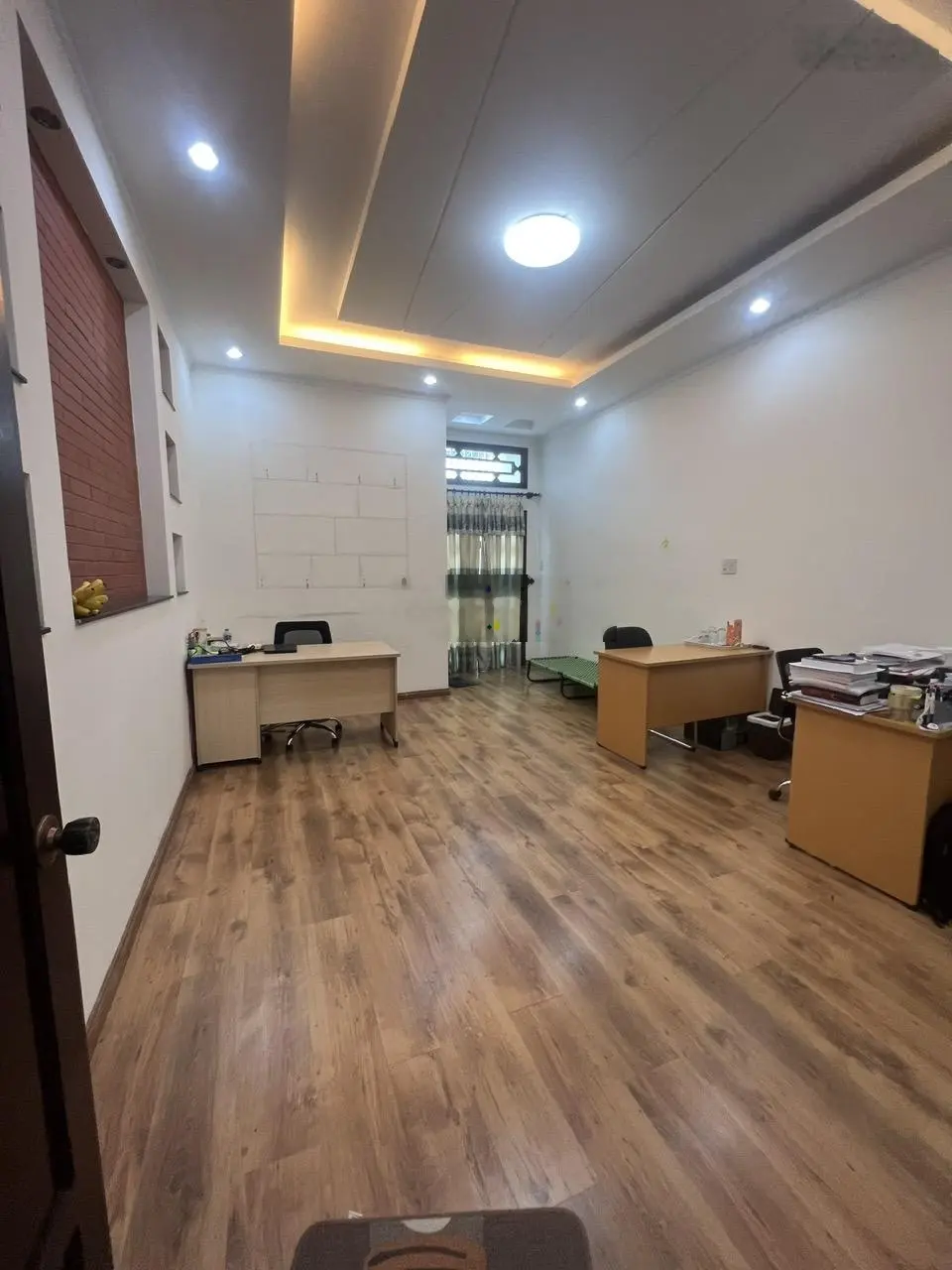 Bán nhà đường Xuân Thủy KDC Hồng Phát