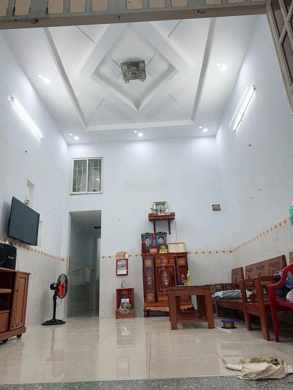Thương lượng mạnh, bán gấp căn nhà 60m2, bao phí, Sổ sách có sẵn