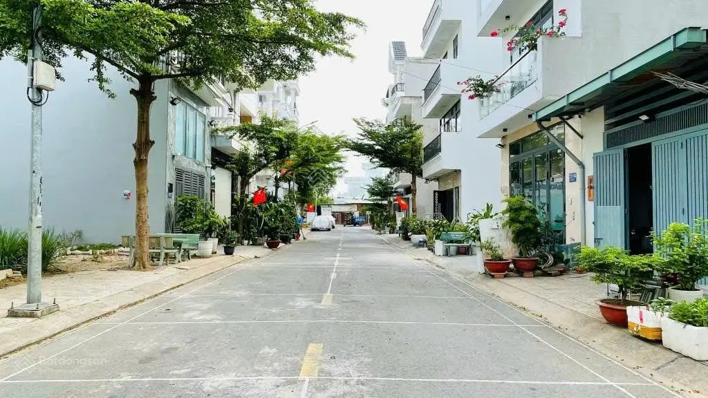 Nhà mới măt tiền khu phân lô 4 tầng thạnh xuân 25, quận 12, 56m2, giá 6,3 tỷ.