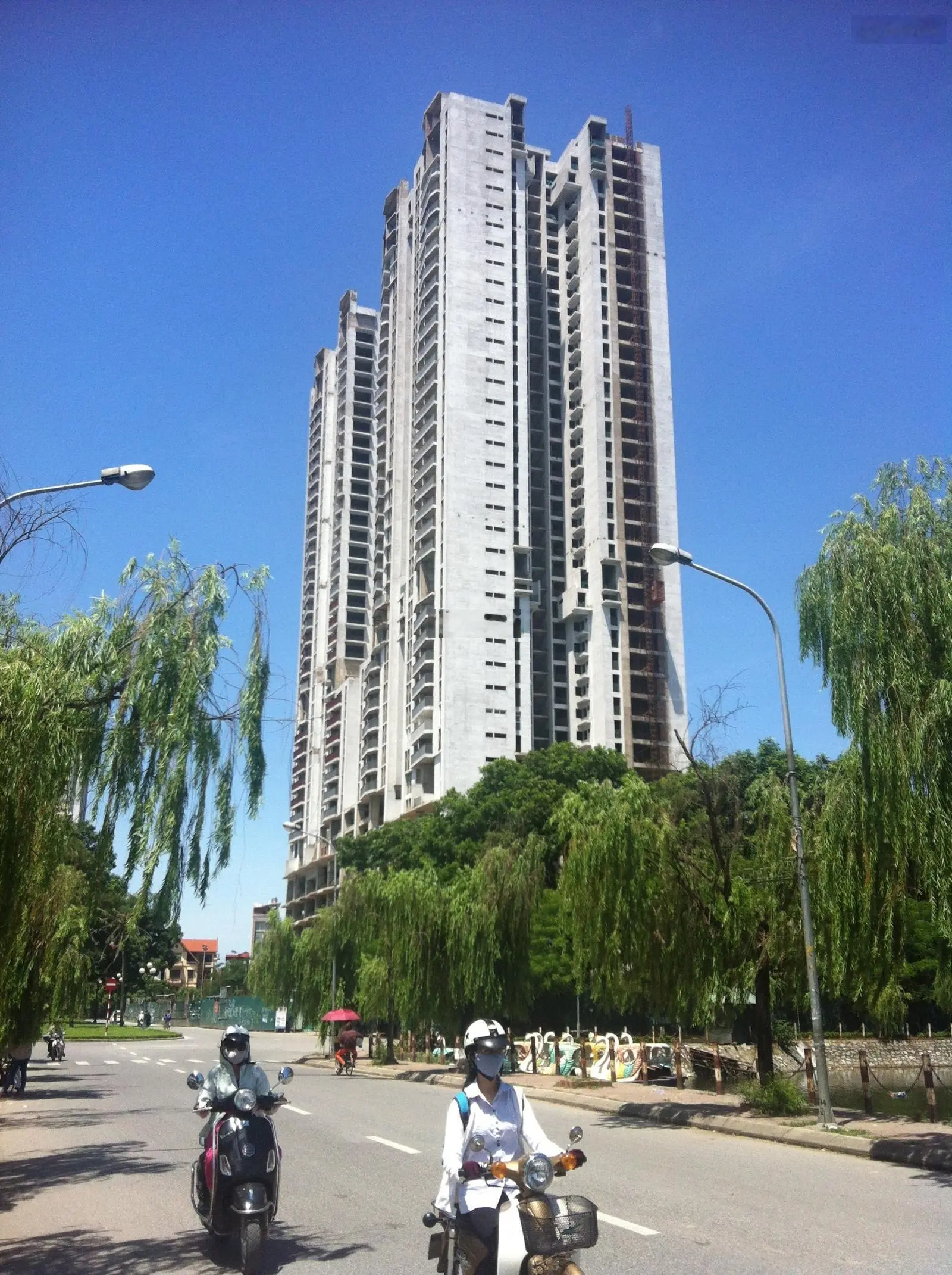 Bán liền kề KĐT Văn Quán, 84m2, MT 4.8m, nhà hiện đang cho thuê văn phòng, 16 tỷ có TL 0903 491 ***