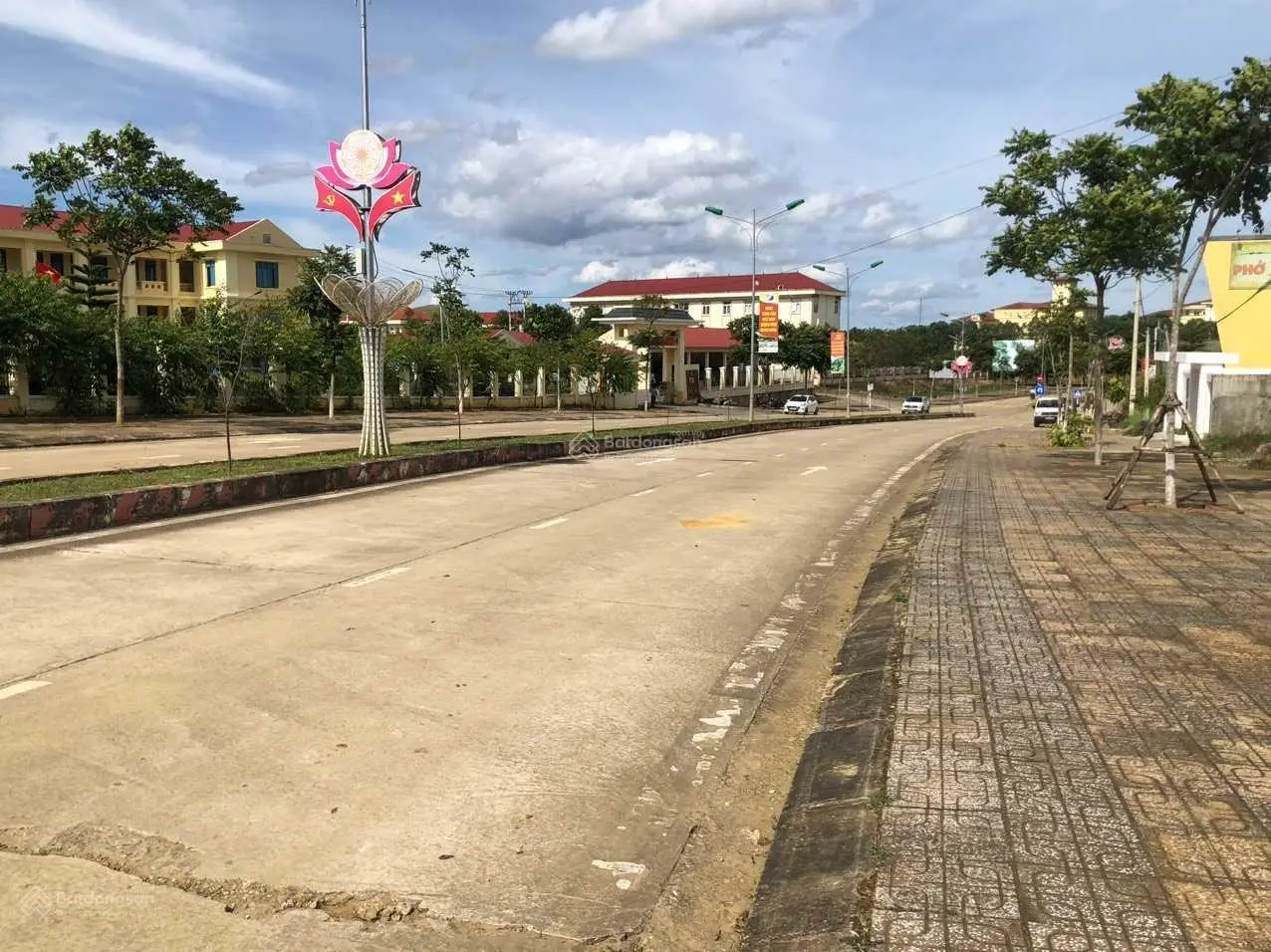 Bán đất đấu giá trung tâm Vân Hồ, KDLQG Mộc Châu chỉ 1, x tỷ đắc địa, đường lớn