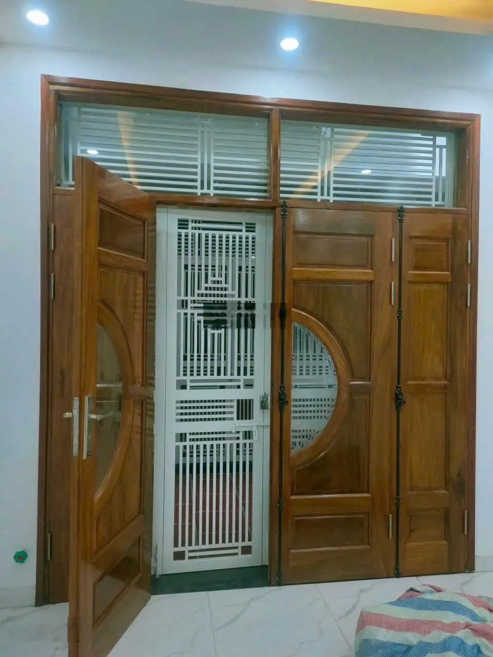 Nhỉnh 6 tỷ nhà 30m2 x 5 tầng TT phường văn quan Q Hà Đông TP Hà Nội LH 0979873188