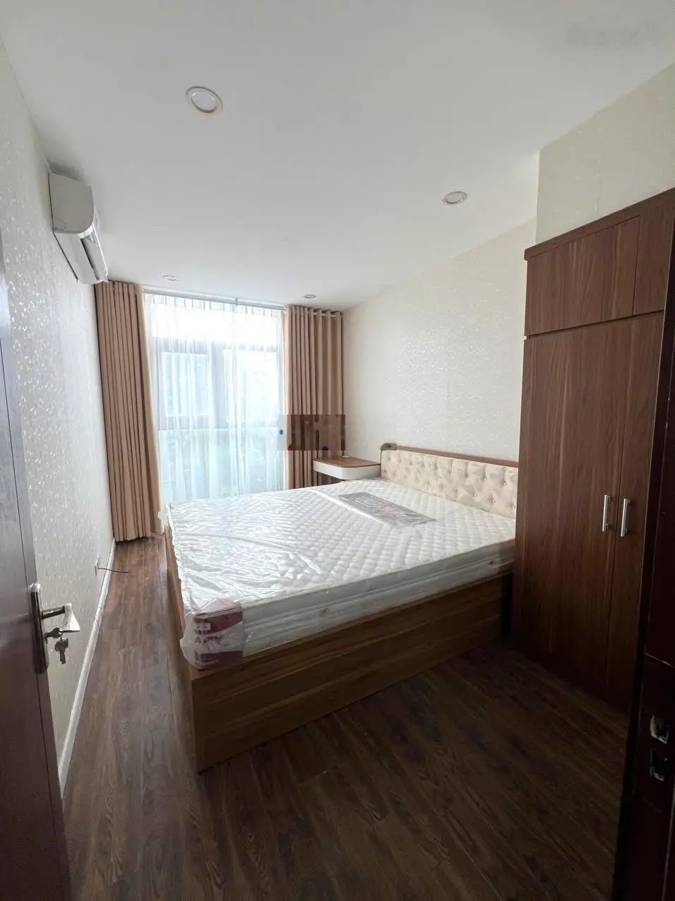 Chính chủ bán căn 3 ngủ 105m2 Roman Tố Hữu, tầng trung nội thất sang xịn, giá hấp dẫn 6 tỷ