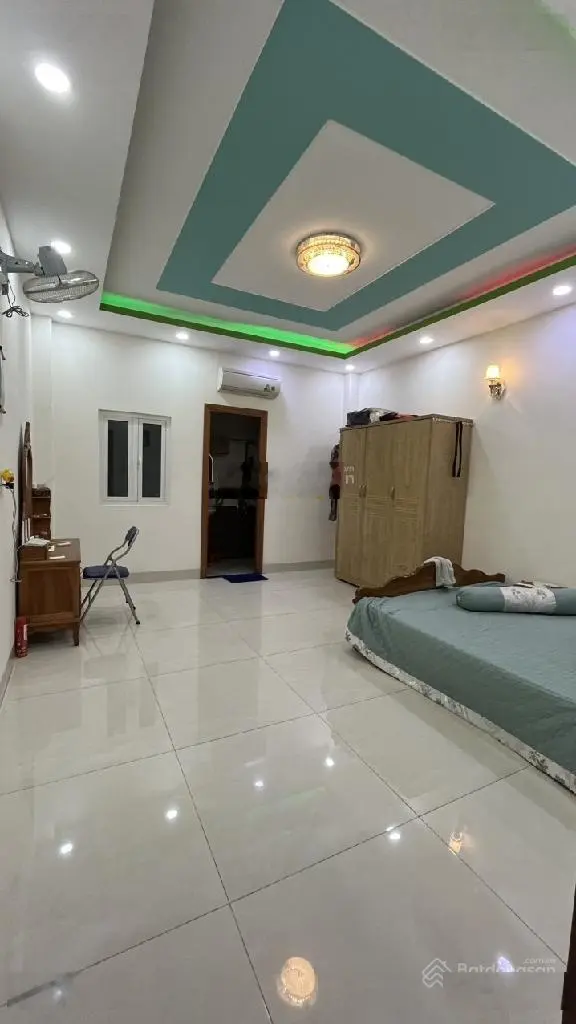 Bán nhà 4 x 24m tên lửa đường 10, kế công viên- 4 tầng giá 7.45 tỷ