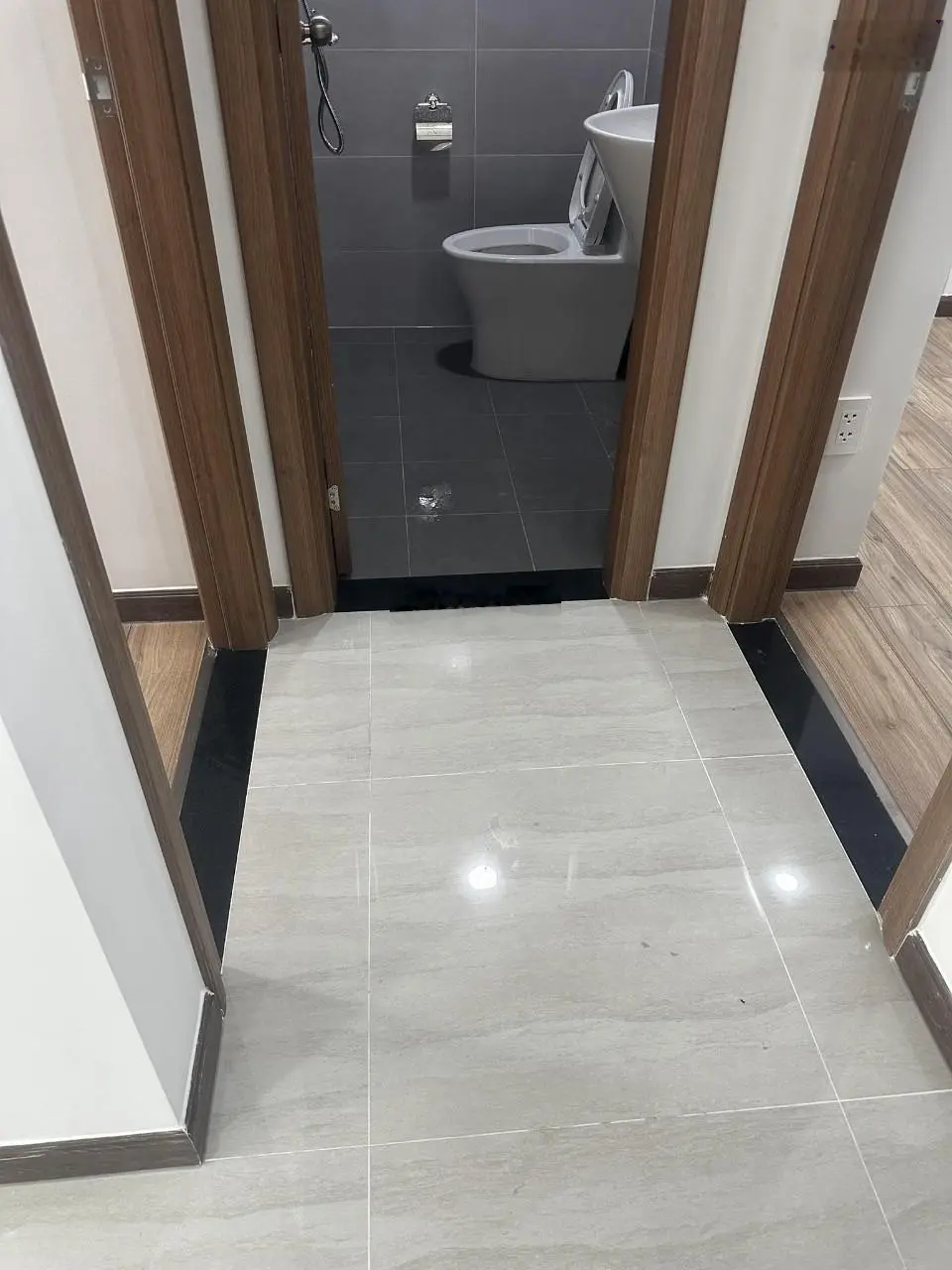 Chính chủ bán căn hộ góc Bcons Garden 2PN 2WC nhà hướng Nam siêu mát giá 1,45tỷ hỗ trợ vay 80% giá