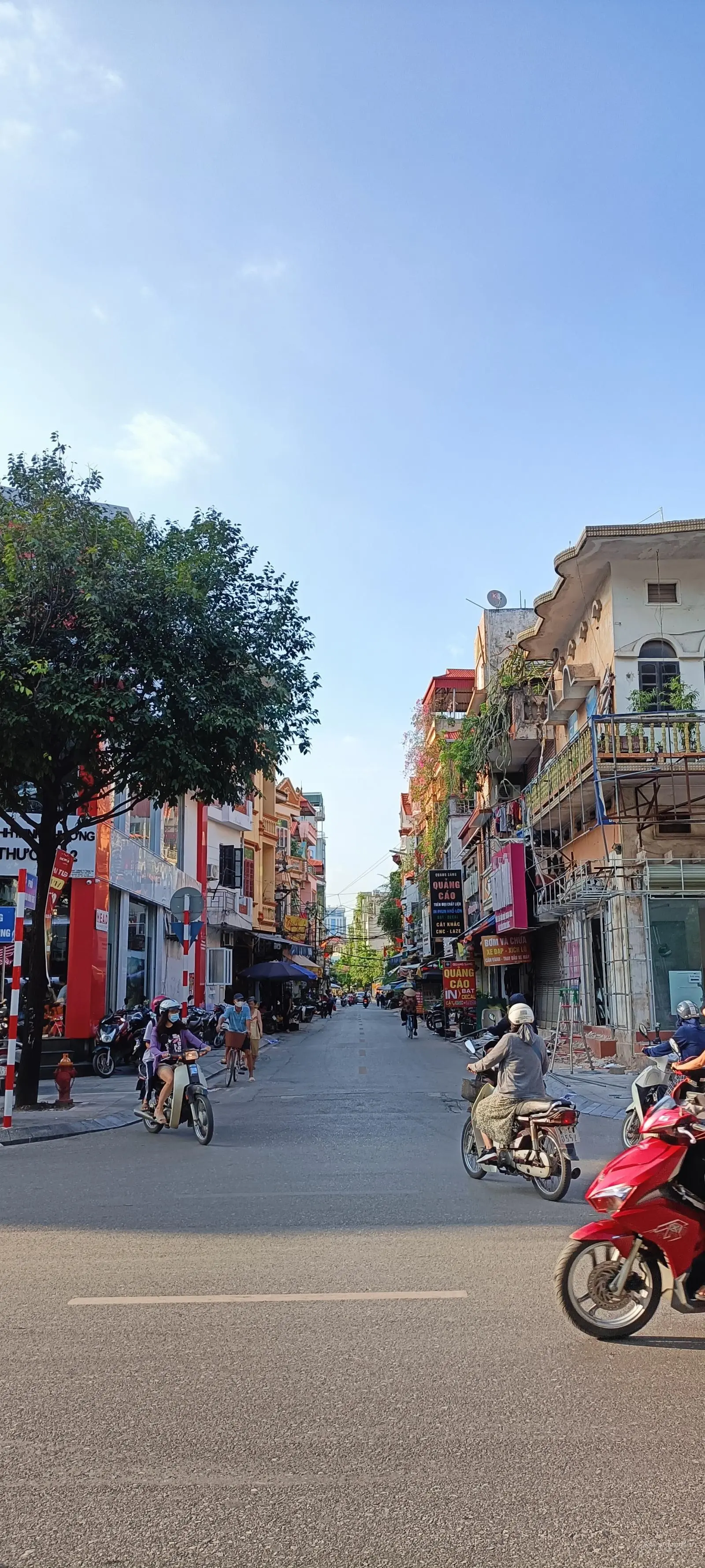 Nhà đẹp Tô Hiệu, Hà Đông, 50m2, 5 tầng, giá 7.8 tỷ, kinh doanh 2 mặt thoáng, ôtô gần cửa
