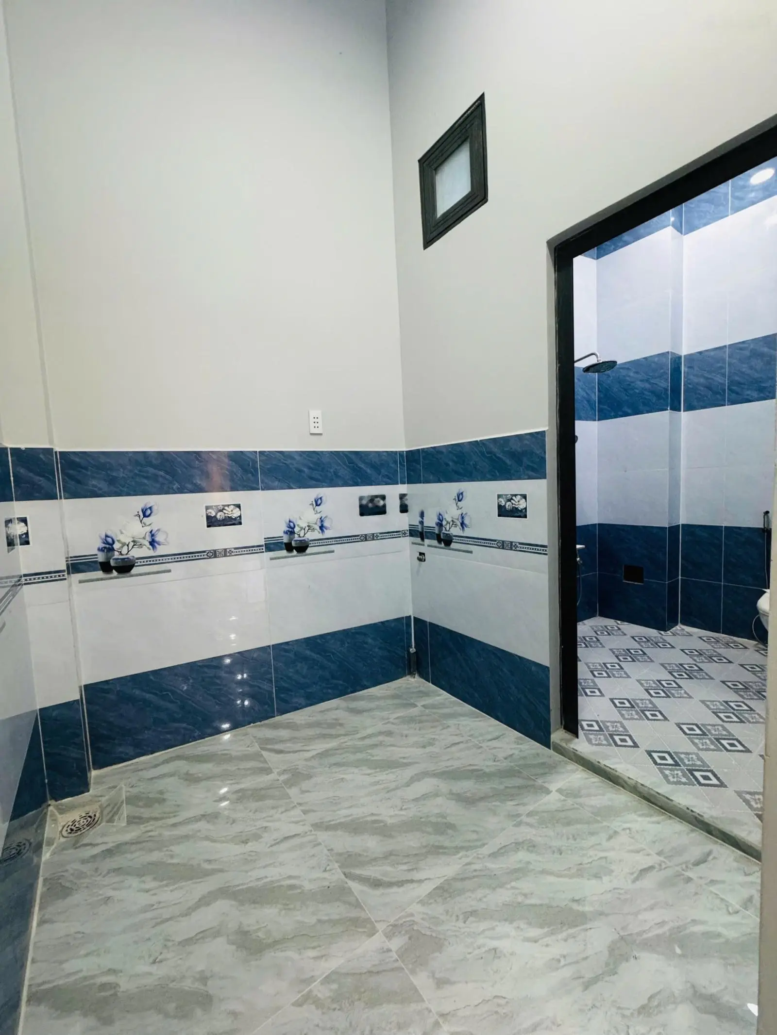 Siêu phẩm đẹp lung linh đường xe hơi thị trấn kim điền cẩn giuộc long an 3 tầng 2,6 tỷ dt 65 m