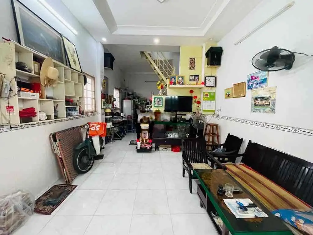 BÁN NHÀ 3 TỶ 2 LÊ VĂN QUỚI - 40m2 (4x10)- 2 TẦNG ĐÚC - BÌNH HƯNG HOÀ A
