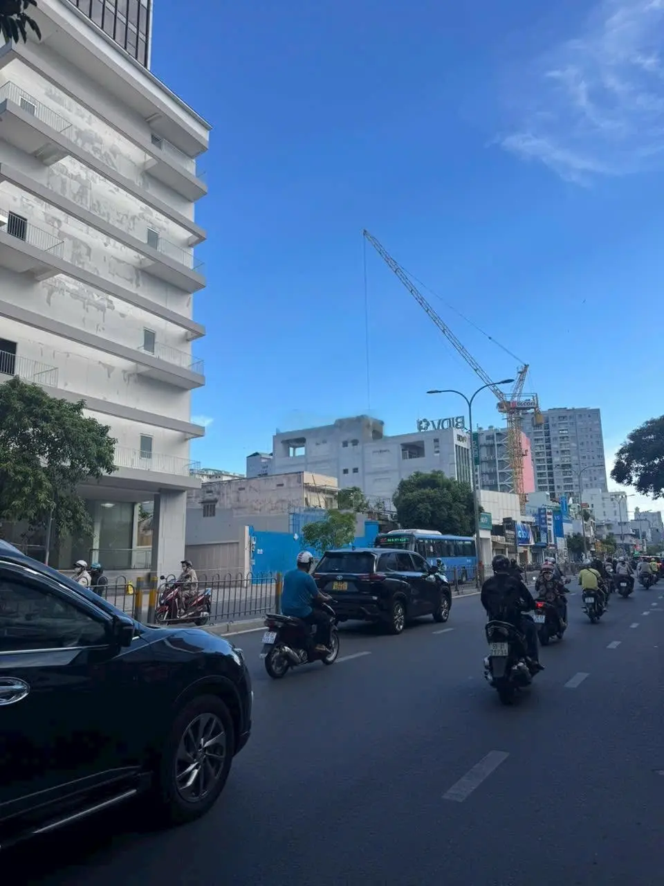 Cơ Hội Đầu Tư Vàng Tại Phú Nhuận! Bán nhà mặt tiền Nguyễn Trọng Tuyển. Giá 34.9 tỷ. Đầu tư sinh lời