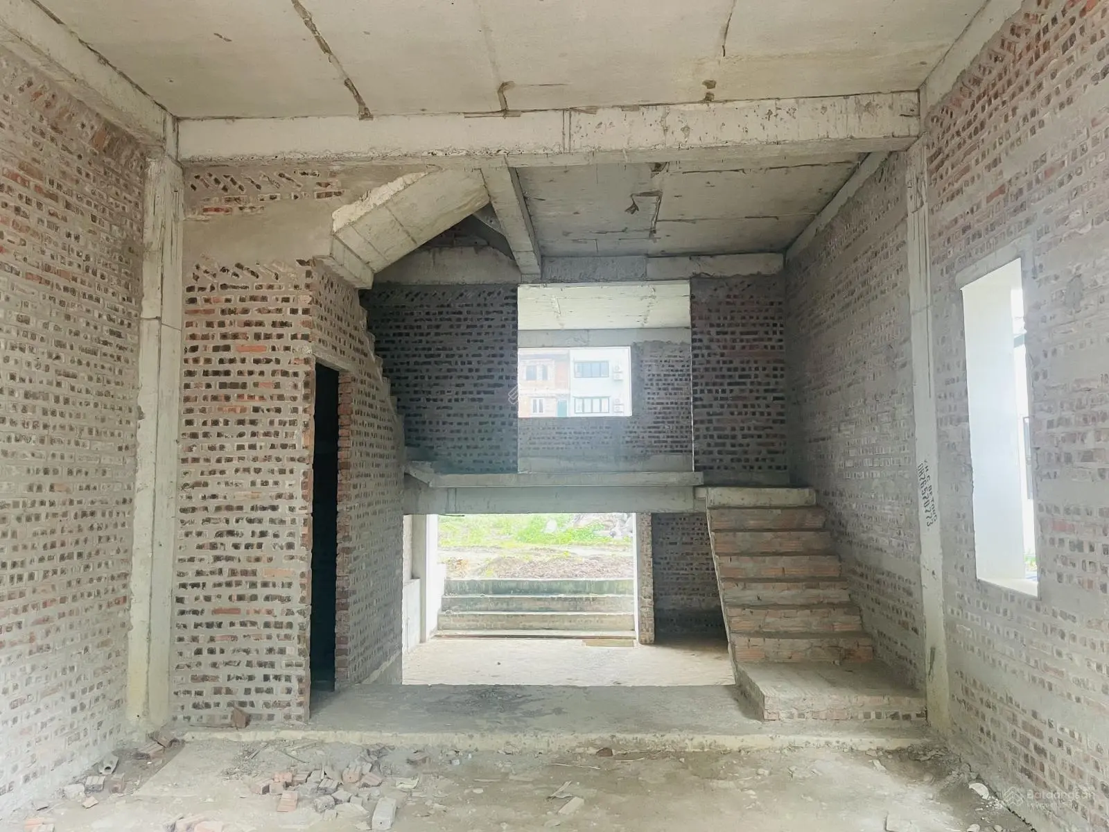 Chính chủ cần bán Lk50 diện tích 86,25m2 xây thô 4 tầng giá 11tỷ. Lk47.48 giá 105tr/m2, 0567 552 ***