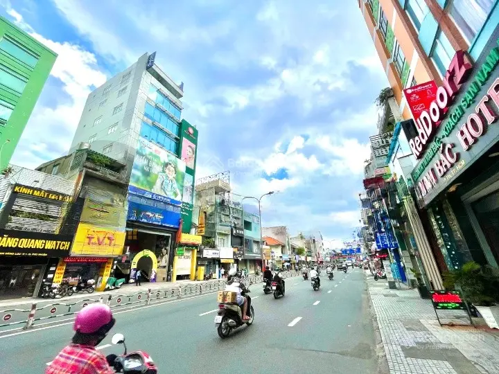 80 Tỷ về 55 tỷ! MT Hà Huy Giáp, Quận 12, 20x30m, 6 tầng - HĐT: 170 triệu/tháng, giá 55 tỷ