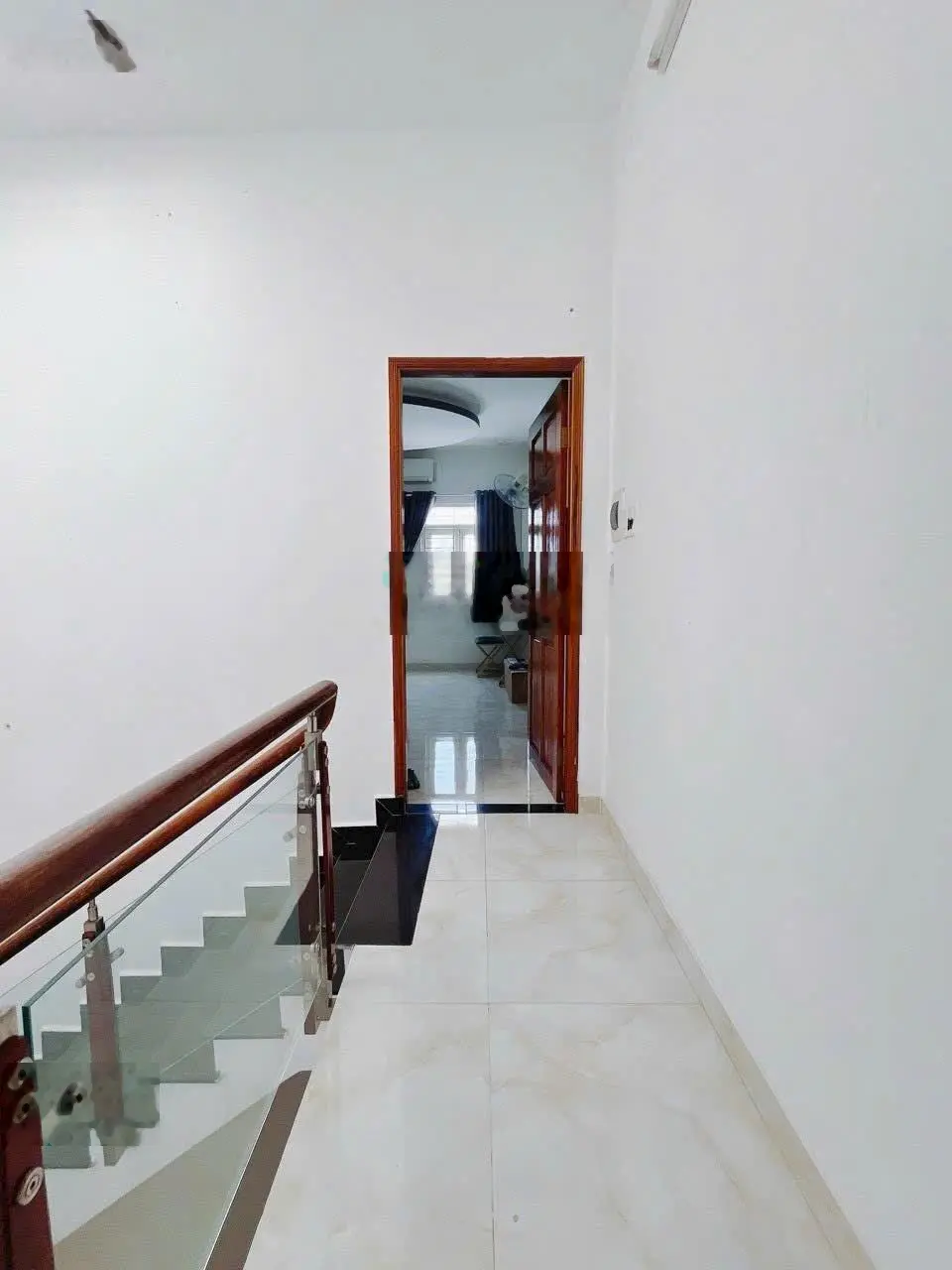 Bán gấp nhà 1trệt 2 lầu diện tích 60m2 nằm phía sao UBND Phường 9 giá 1.2ty lh0344 449 ***