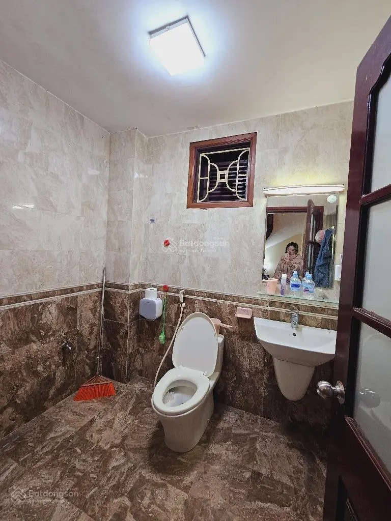 Bán biệt thự - lạc long quân - tây hồ - gara ô tô vào nhà - 15m ra phố - sát hồ tây - ngõ thông