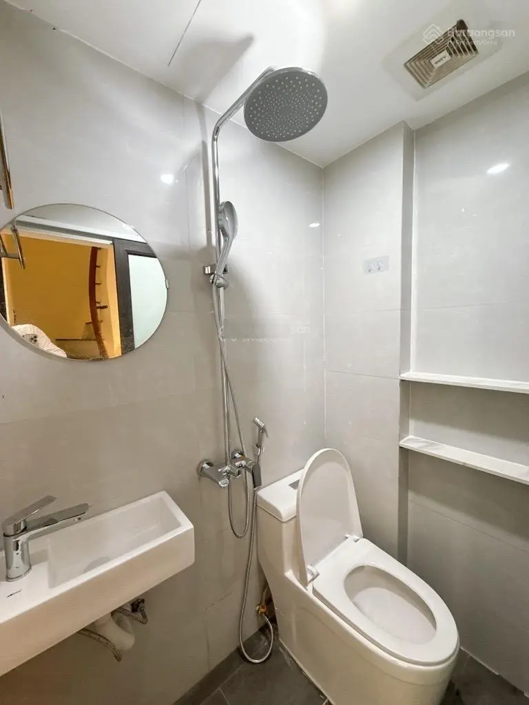 Bán nhà phố Trương Định - ba gác đỗ tận cửa - 40m ra ô tô tránh nhau - chỉ hơn 6 tỷ còn bớt