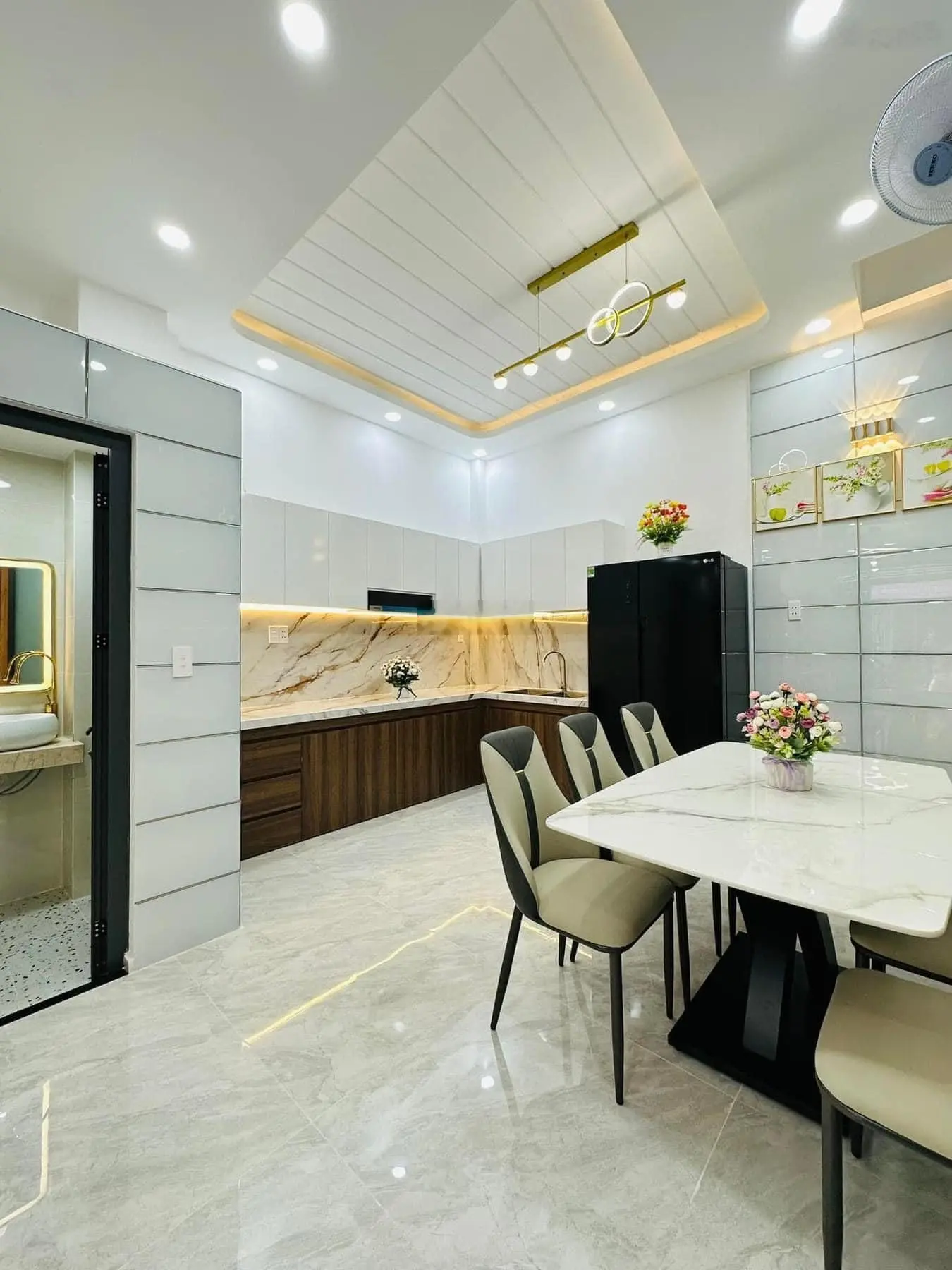 Chính chủ bán gấp nhà ngay Đường Số 20 Thủ Đức. Giá: 2 Tỷ 190 / 54m2. Sổ hồng riêng, hẻm ô tô 6m