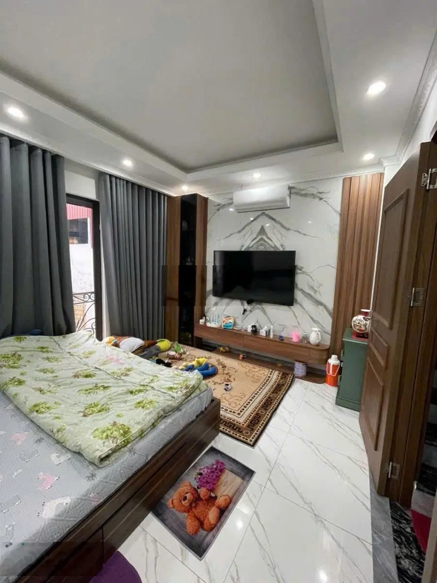 Rẻ nhất Hoàng Văn Thái 45m2x4T, ôtô 7 chỗ đỗ cửa, giá chỉ 6,8 tỷ (cam kết nhà thật, giá chuẩn)