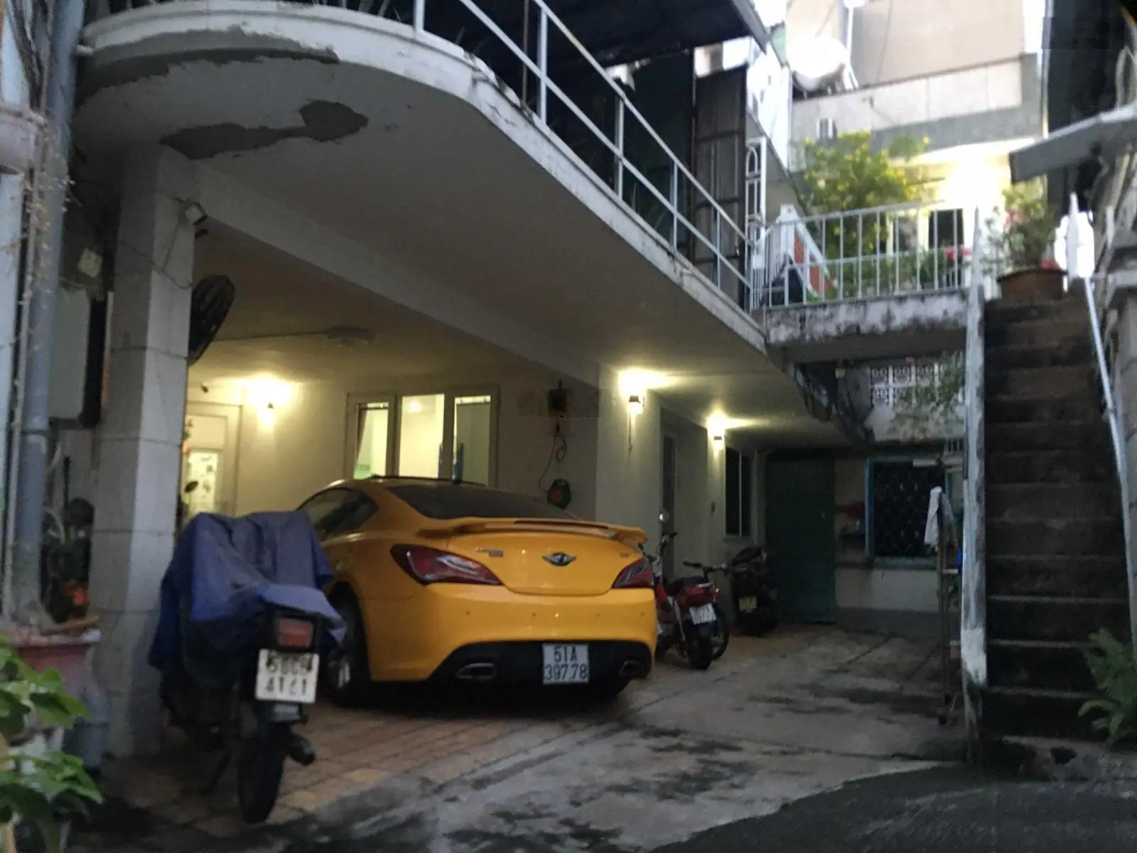 * Bán nhà HXH Cách Mạng Tháng Tám, Quận 3. (320m2), 2 Lầu, SHR, Gần Tòa nhà Viettel, 12.xtỷ