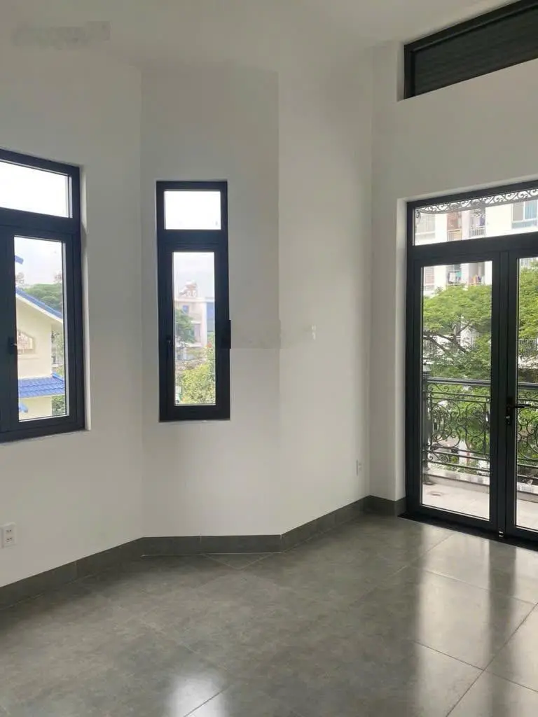 BÁN BIỆT THỰ VIP Đ31. P. PHƯỚC LONG B. THỦ ĐỨC. DT 200M2 4 LẦU. GIÁ CHỈ NHỈNH 20 TY