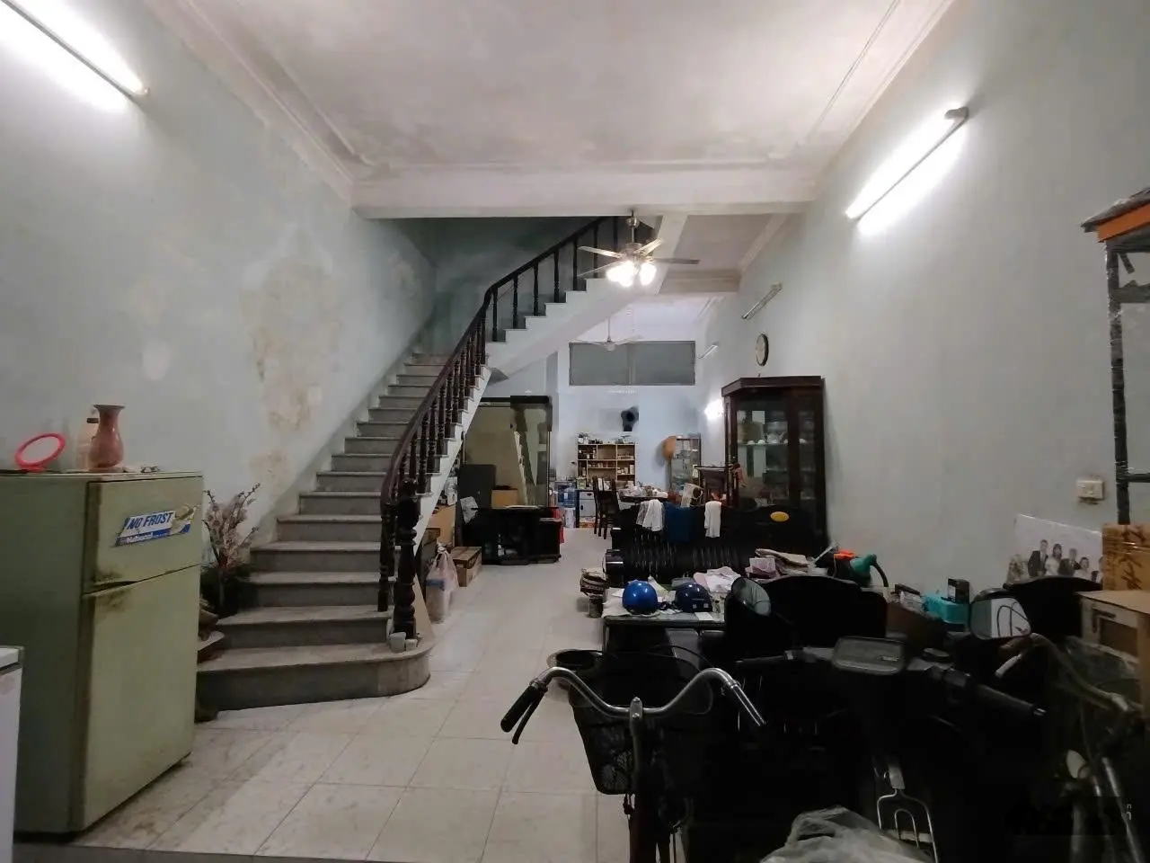 Bán nhà phân lô QĐ phố Vương Thừa Vũ, TX. DT 72m2*5 tầng. MT 5m. ĐB. Đường ô tô. Tiện KD. 22,6 tỷ