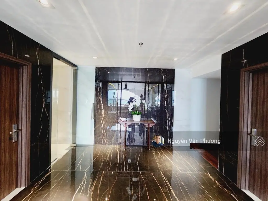 Gấp Bán Nhà 7 tầng Thang Máy Mặt Phố Cổ Linh 2 Mặt Tiền 18m Vỉa Hè Đá Bóng Kinh Doanh Đỉnh 28tỷ TL