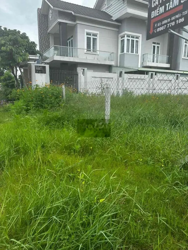ÔNG ANH CẦN BÁN GẤP ĐI NƯỚC NGOÀI MT 125m2 TT CỦ CHI CHỈ 570tr