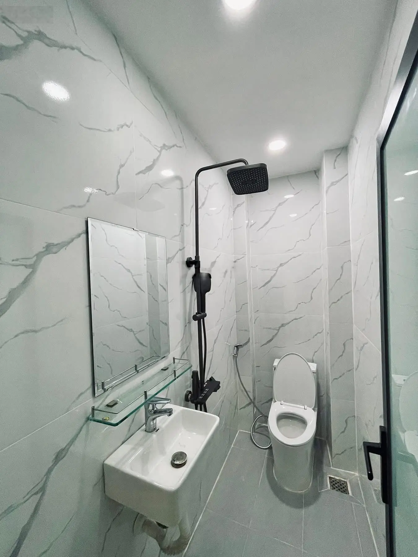 Nhà đẹp 41,4m2 cạnh trường Tiểu học Nguyễn Thái Sơn - đường Huỳnh Thị Của, Quận 3 giá 3tỷ620
