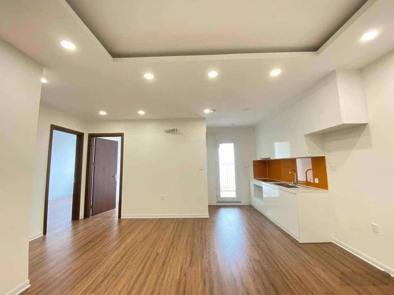 Chính chủ bán căn hộ 68,6m2 tòa Rv 2PN 2WC giá 2,75 tỷ bao hết thuế phí có thương lượng