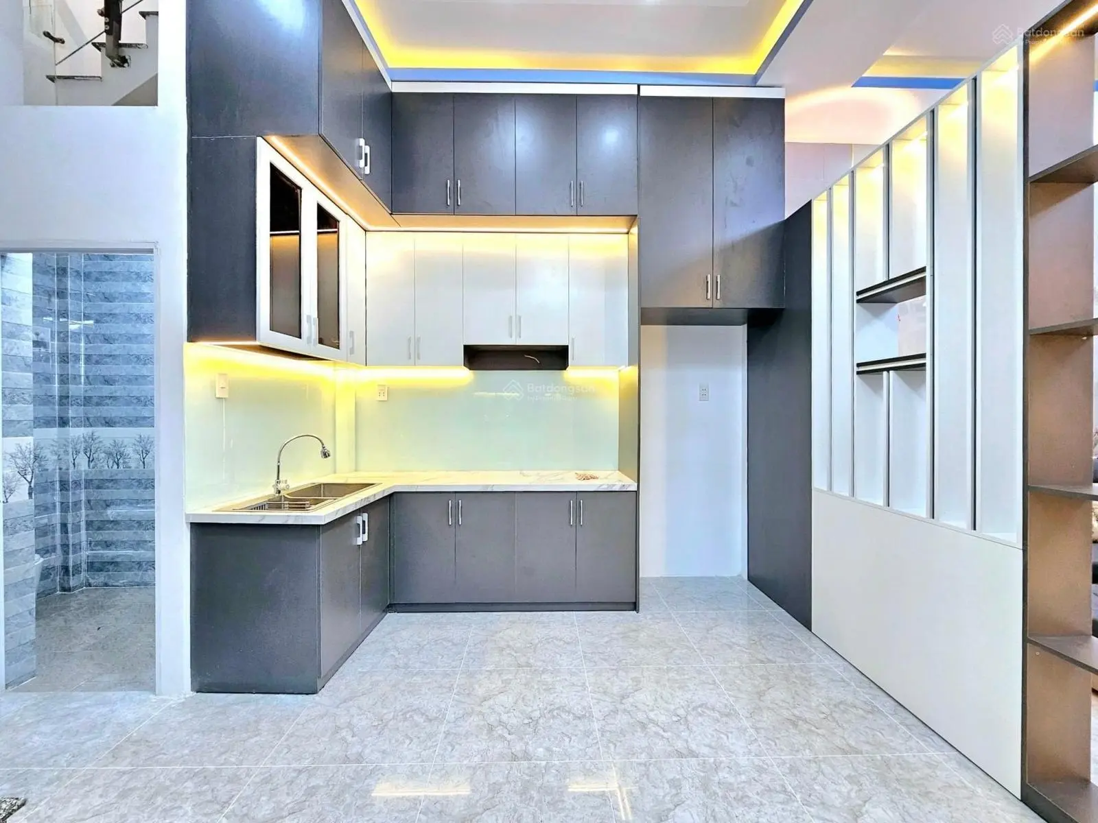 Vip! Nhà đẹp cần tiền nên bán gấp ngay Chợ Bàn Cờ - Q. 3, sổ sẵn, chốt giá bán ngay