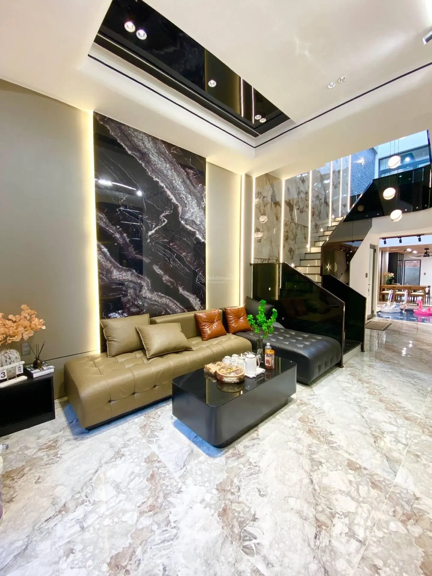 SỐC! Nhà mới 80m2 ngay Nguyễn Thái Sơn, Gò Vấp giá chốt 3tỷ700. Có hồ bơi trong nhà. 5PN. SHR. HXH